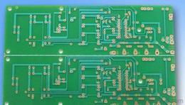 三防顯示屏供應(yīng)與采購(gòu)指南 專注于FR-4玻纖線路板的應(yīng)用